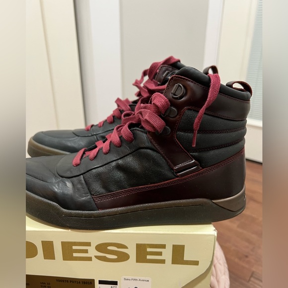 Diesel men’s high top shoe - Picture 3 of 5